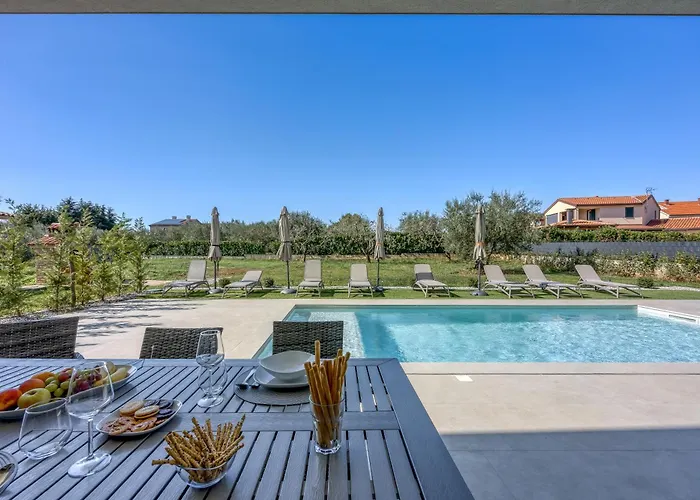 Ivy 别墅 波雷奇